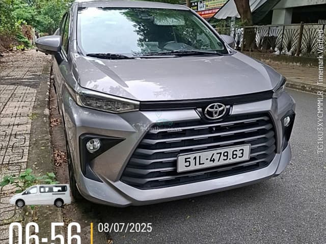 Toyota Ipsum